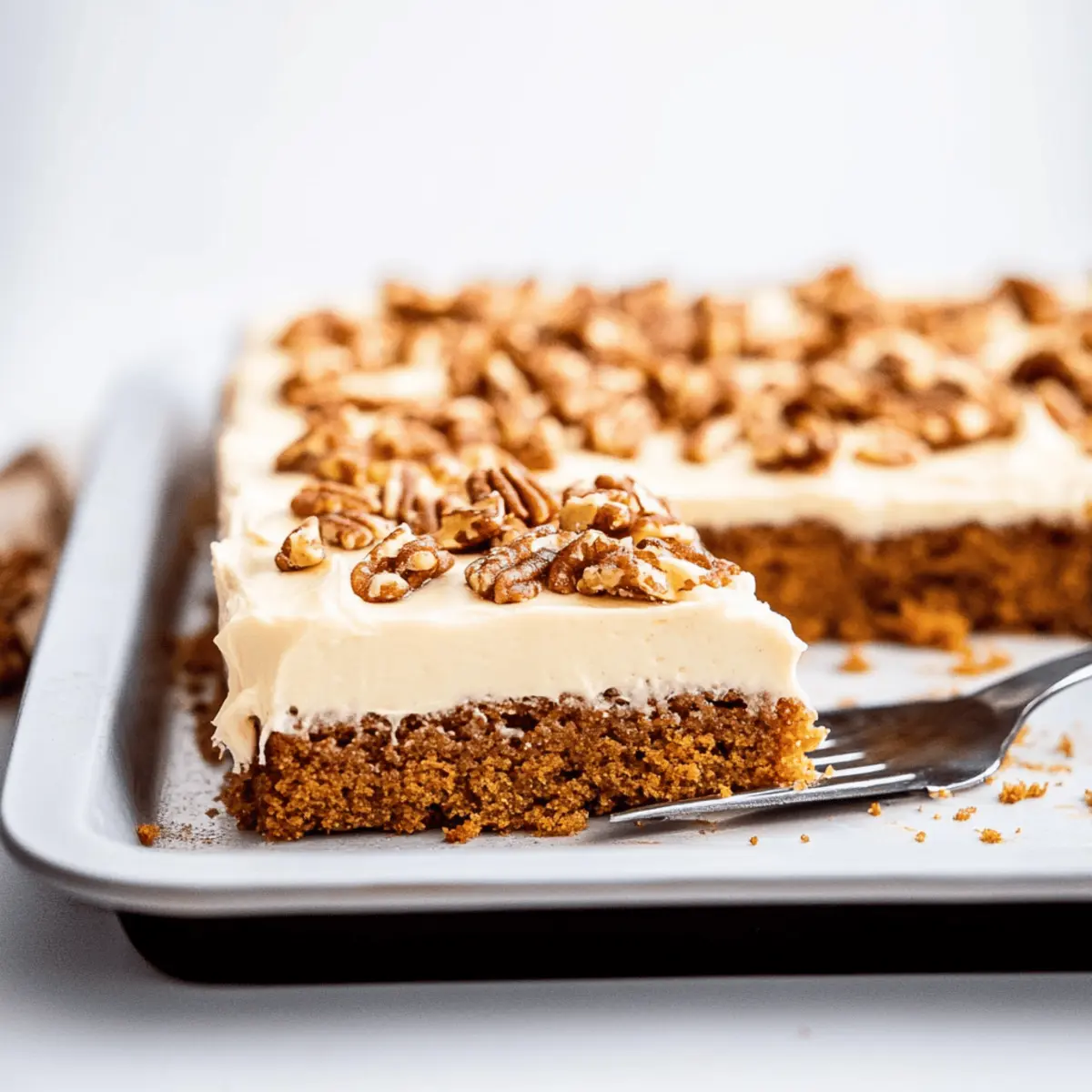 Irresistibly Moist Pumpkin Sheet Cake for Cozy Gatherings 3 lnoyereue5khpqrwt5be